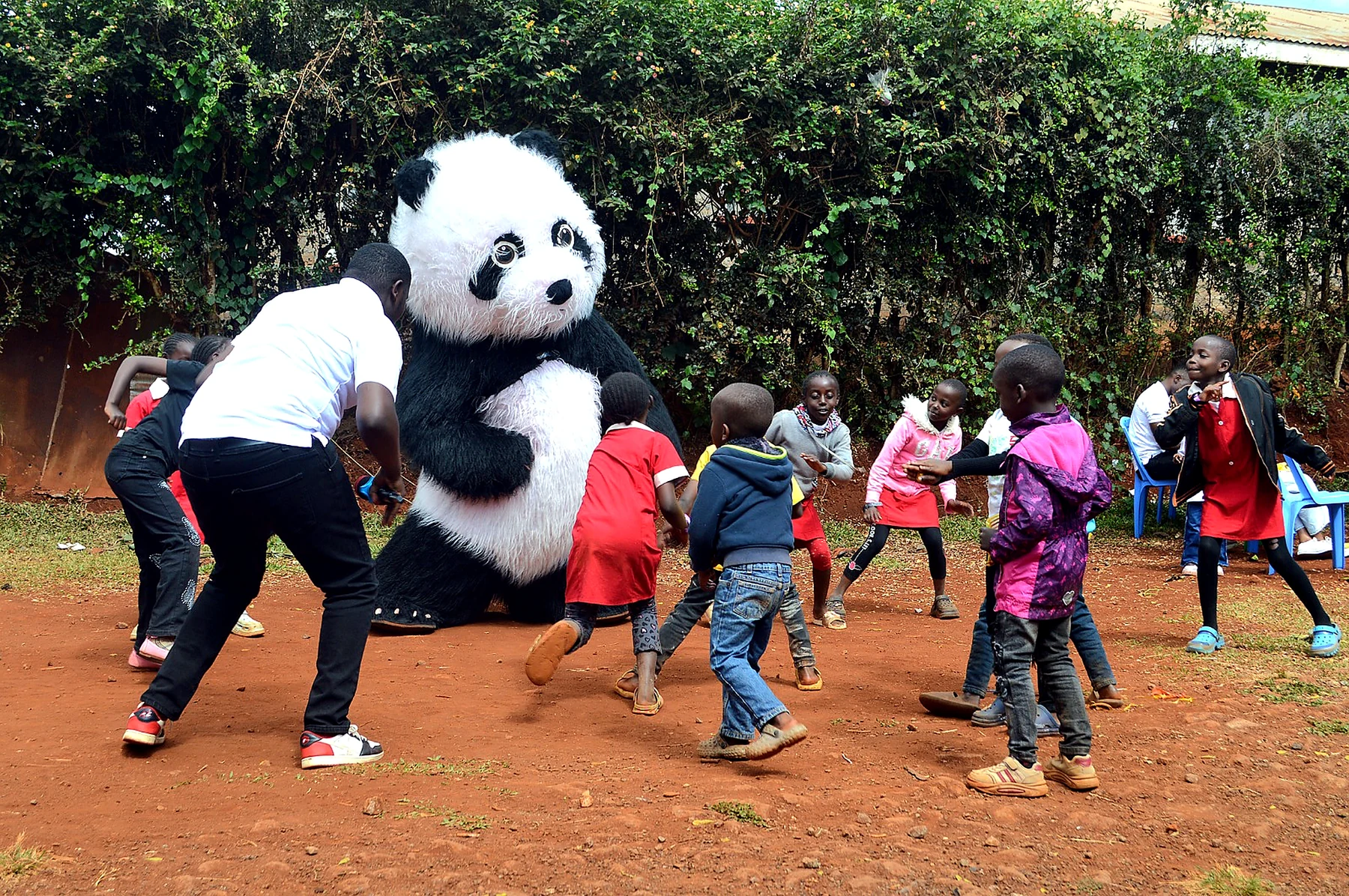We Make a Child Smile volunteers